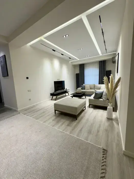 Продается 2-комнатная квартира − 83 м²