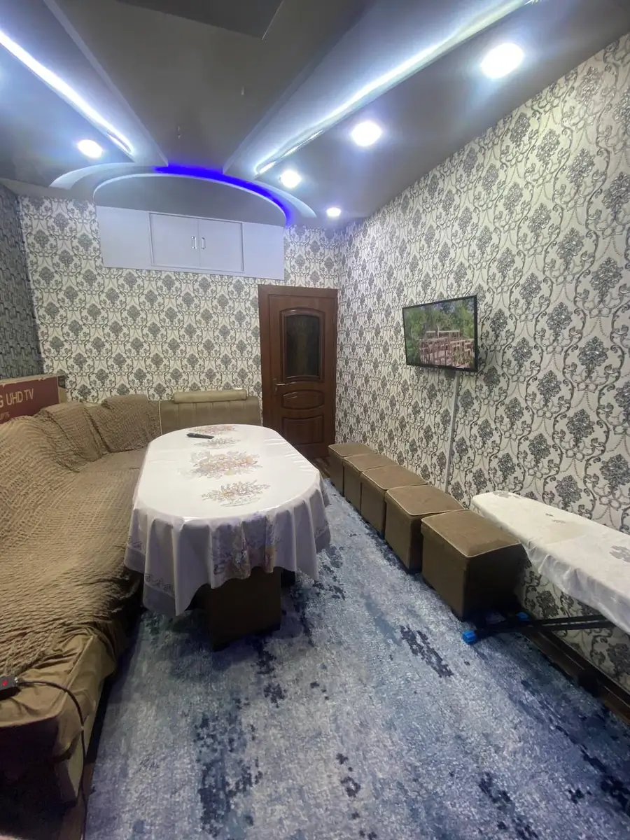 4 xonali kvartira sotiladi − 92 m²