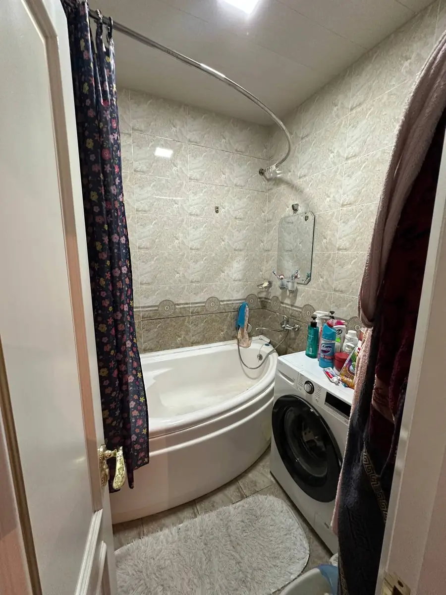 3 xonali kvartira sotiladi − 86 m²