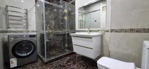 5 dan ortiq xonali kvartira − 184 m², 1/8 qavat