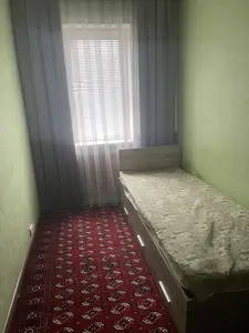 3 xonali kvartira sotiladi − 71 m²