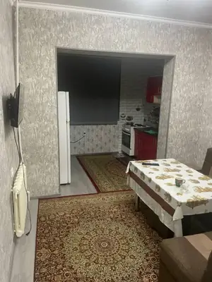 Сдается 2-комнатная квартира − 87 м²