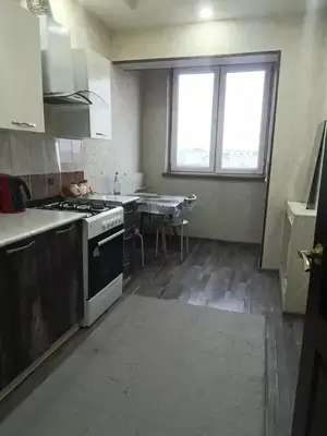 Сдается 3-комнатная квартира − 76 м²