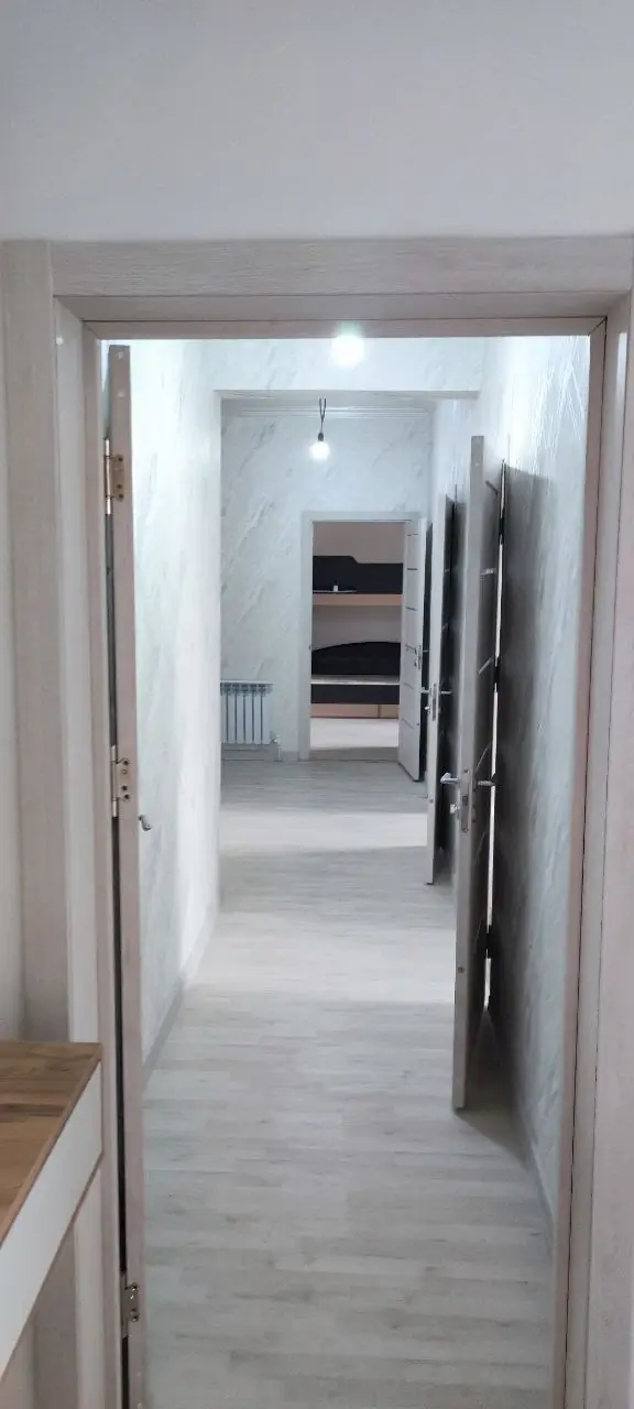 Продается 3-комнатная квартира − 80 м²