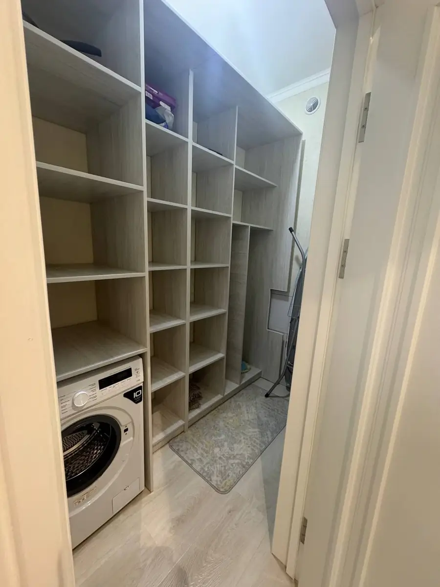 Сдается 3-комнатная квартира − 100 м²