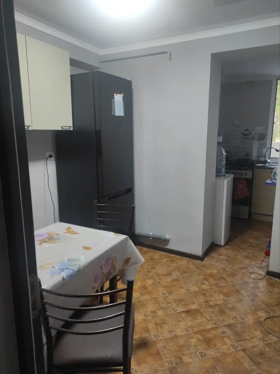 Продается 2-комнатная квартира − 63 м²