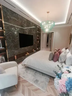 3 xonali kvartira sotiladi − 80 m²