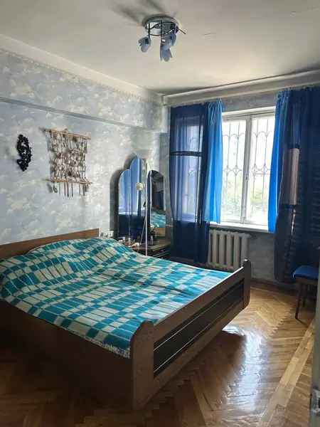 4-комнатная квартира − 80 м², 4/4 этаж