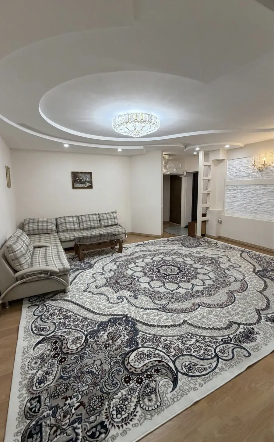Сдается 3-комнатная квартира − 78 м²