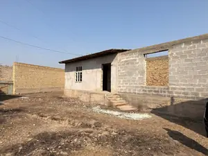 1 qavatli uy − 950 m², 9.5 sot.
