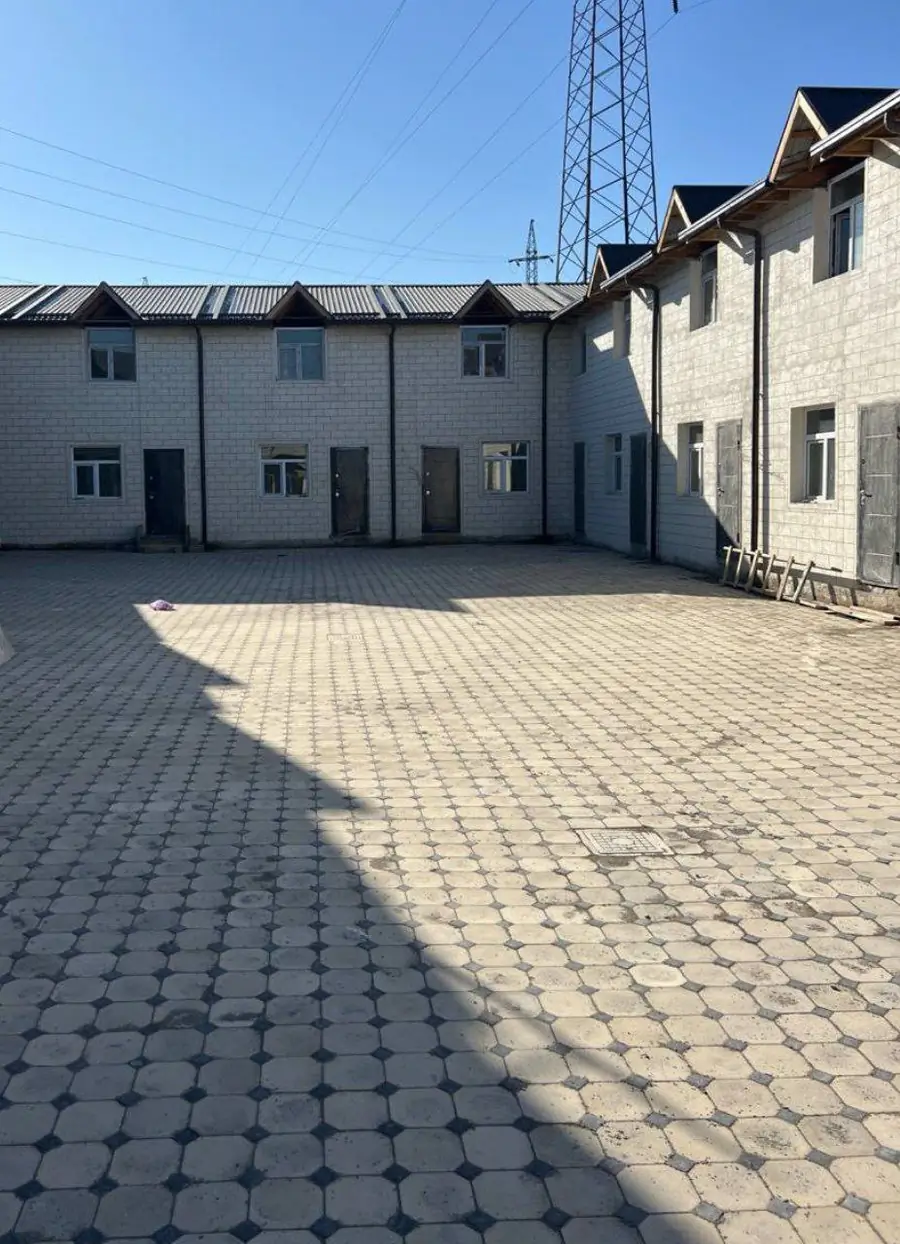 2 qavatli uy sotiladi − 73 m²