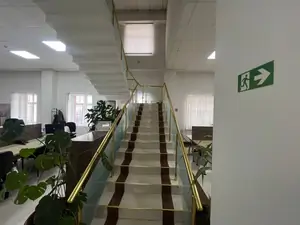 Ofis − 600 m², 1/2 qavat