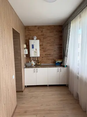2 xonali kvartira sotiladi − 56 m²