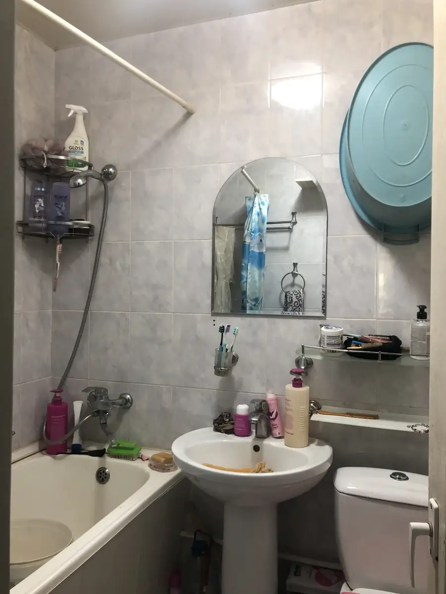 2 xonali kvartira sotiladi − 37 m²