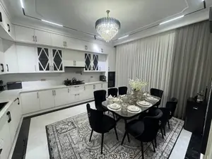 2 qavatli uy sotiladi − 380 m²
