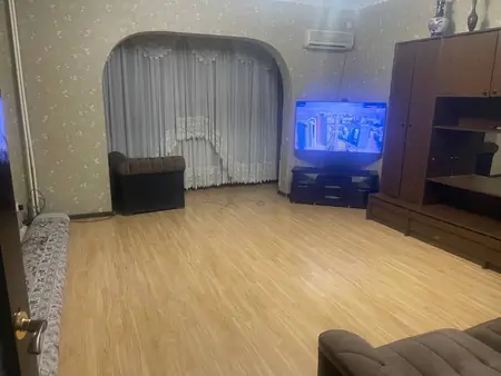 3-комнатная квартира − 90 м², 5/9 этаж