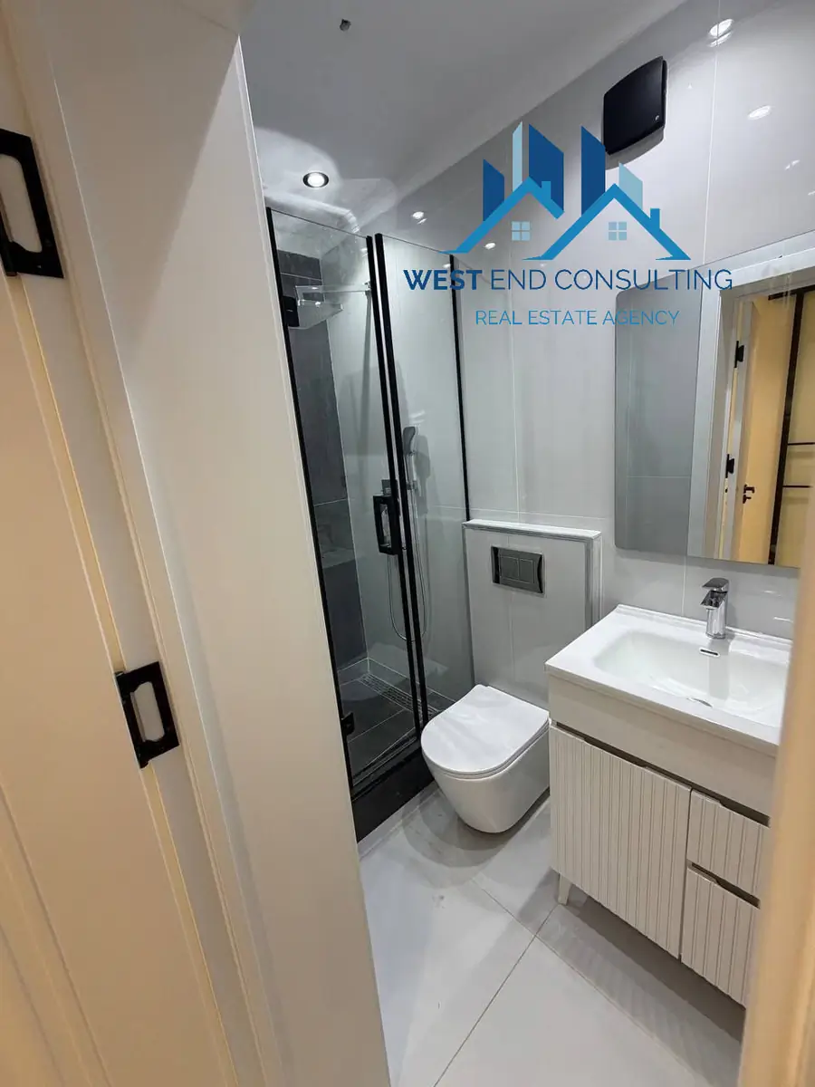 3 xonali kvartira sotiladi − 70 m²