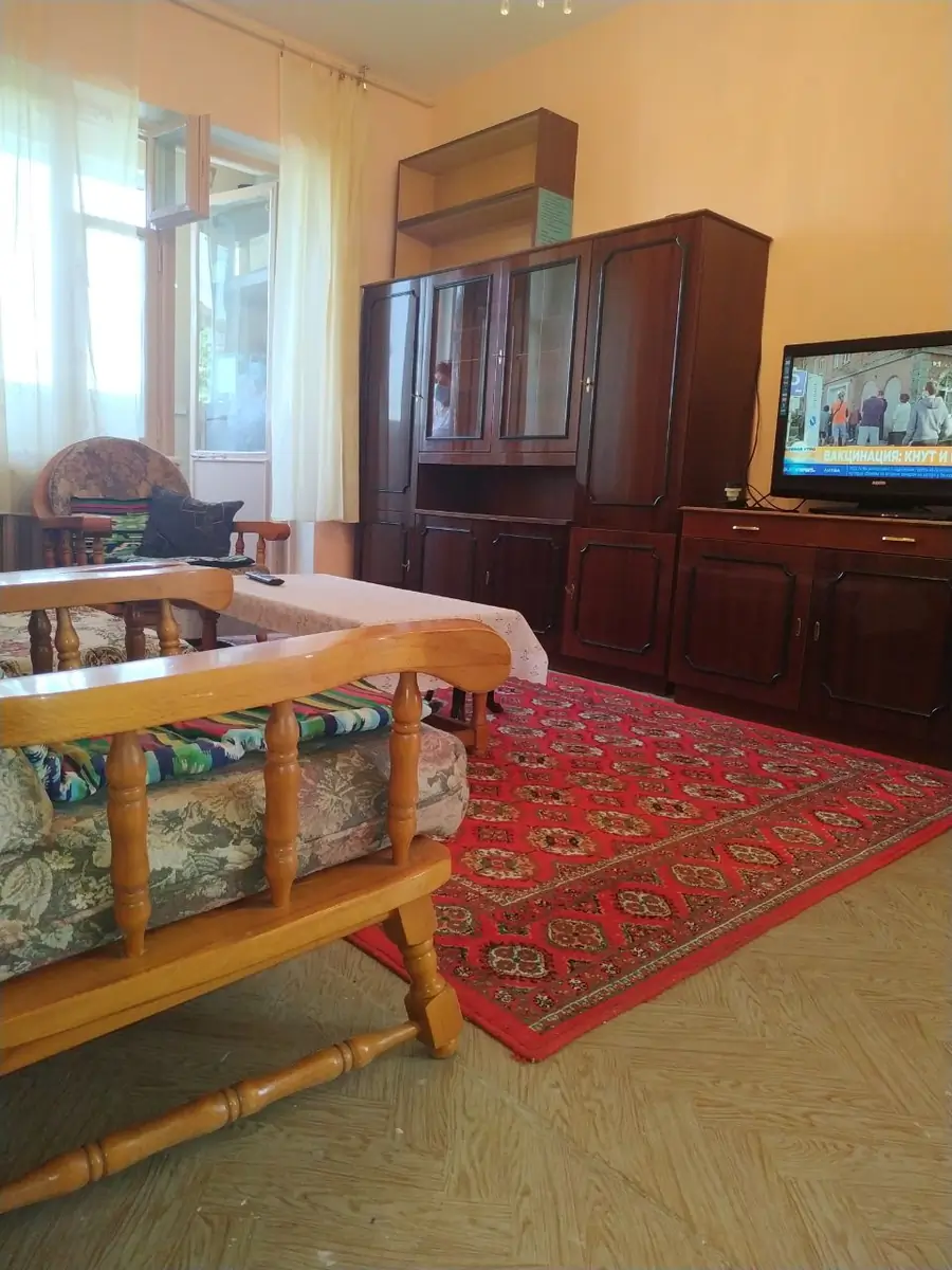 Ijaraga 1 xonali kvartira − 42 m²
