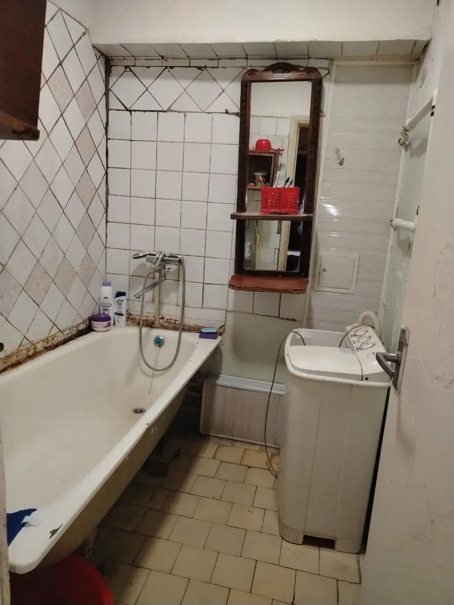 4 xonali kvartira sotiladi − 100 m²