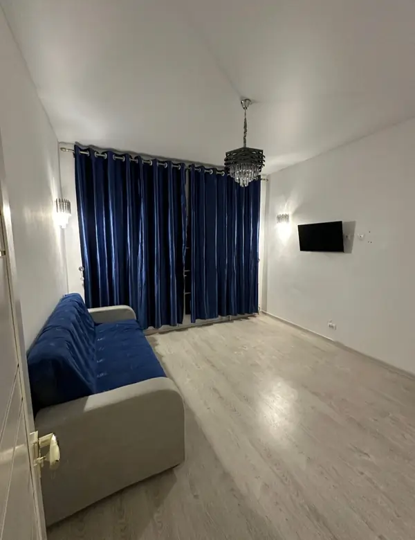 2-комнатная квартира − 48 м², 8/8 этаж
