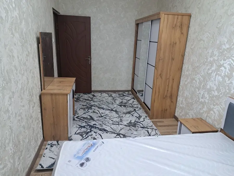 Сдается 3-комнатная квартира − 50 м²