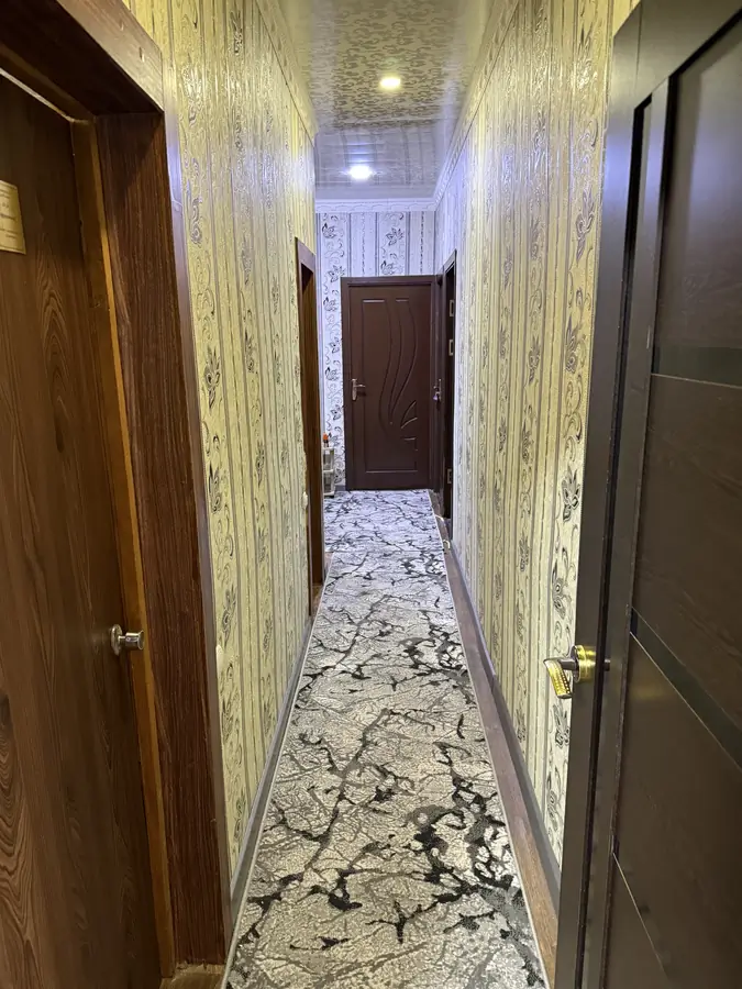 4 xonali kvartira sotiladi − 78.7 m²