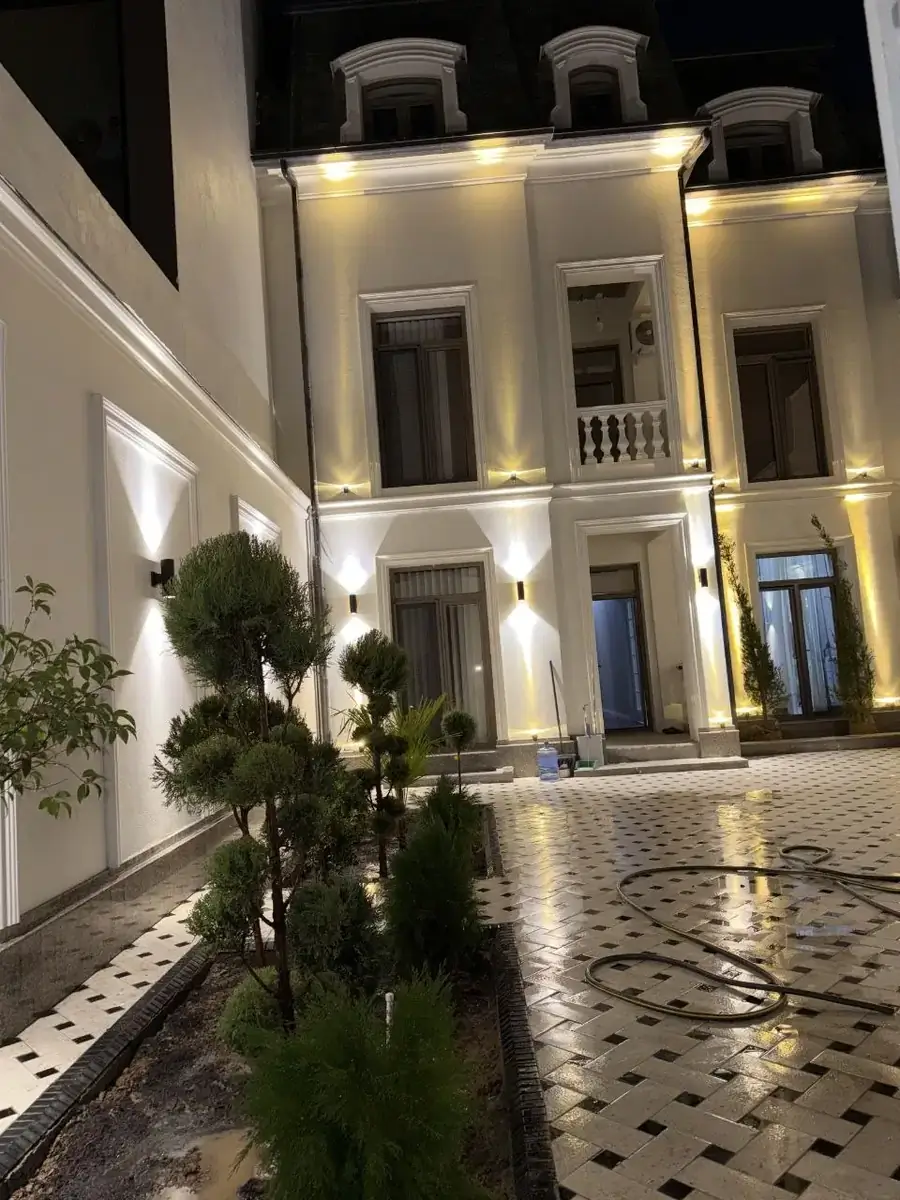 Ijaraga 3 qavatli uy − 400 m²