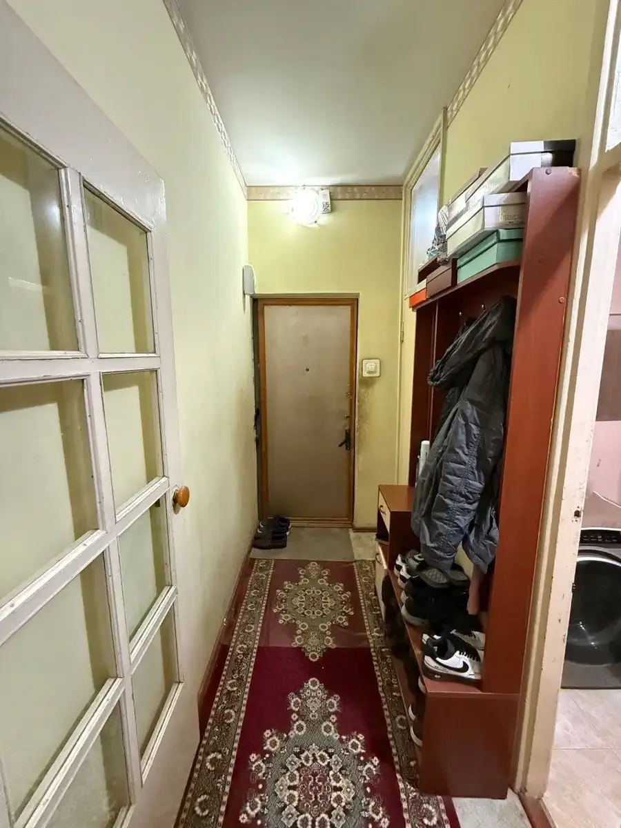 Продается 2-комнатная квартира − 52 м²