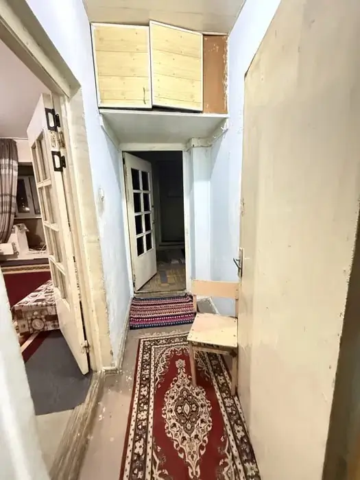 1 xonali kvartira sotiladi − 42 m²