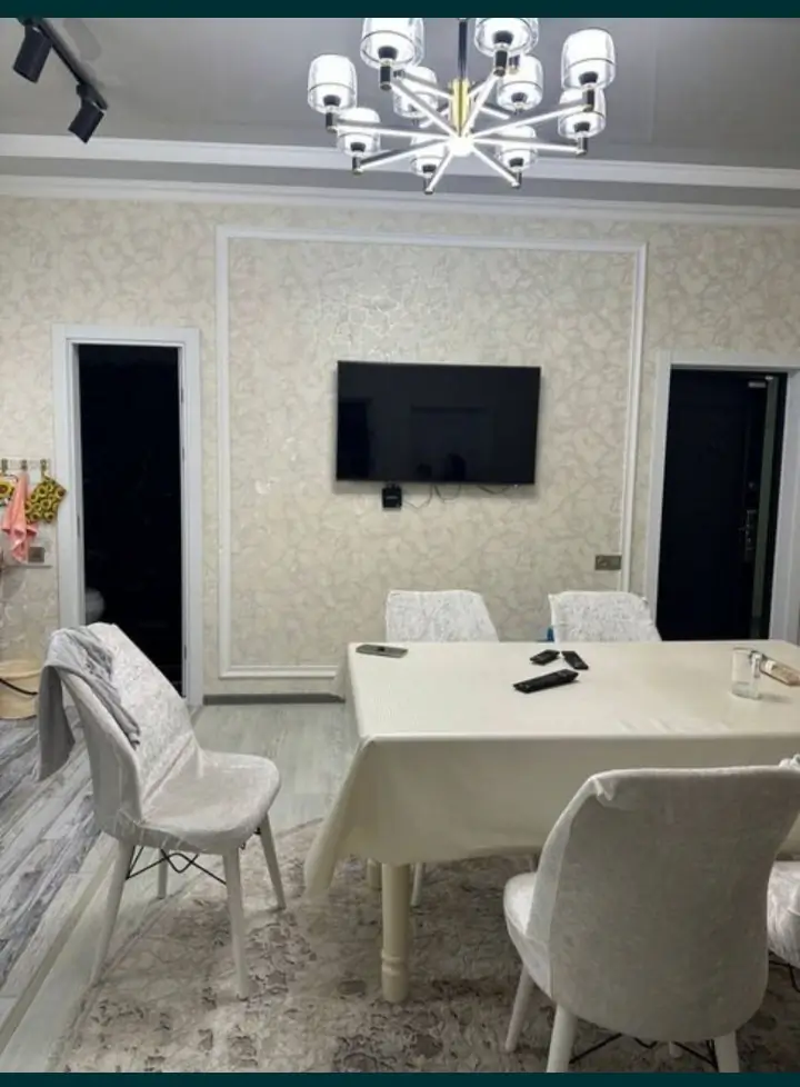 Продается 3-комнатная квартира − 54 м²