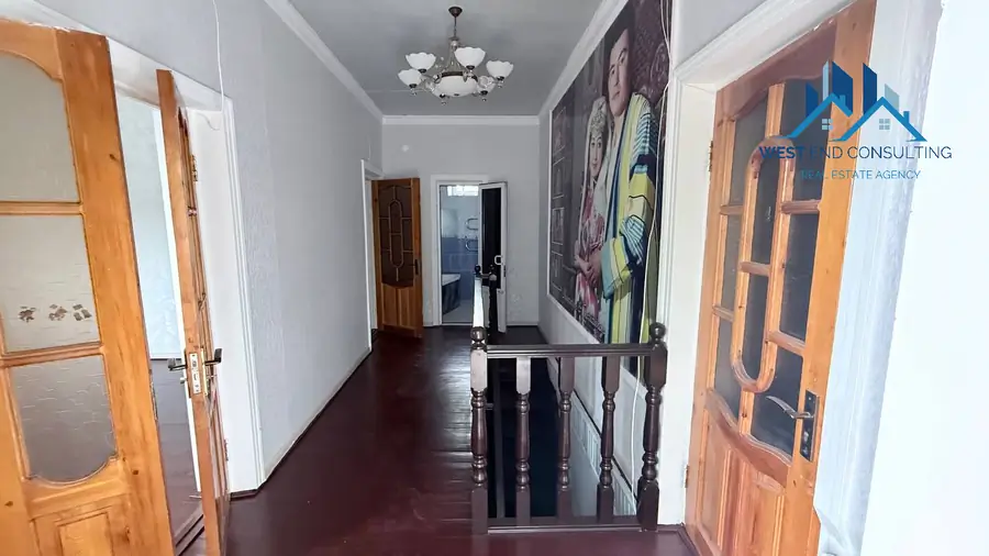 Ijaraga 2 qavatli uy − 288 m²