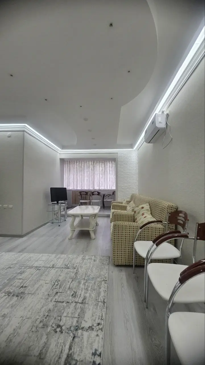 Сдается 3-комнатная квартира − 65 м²