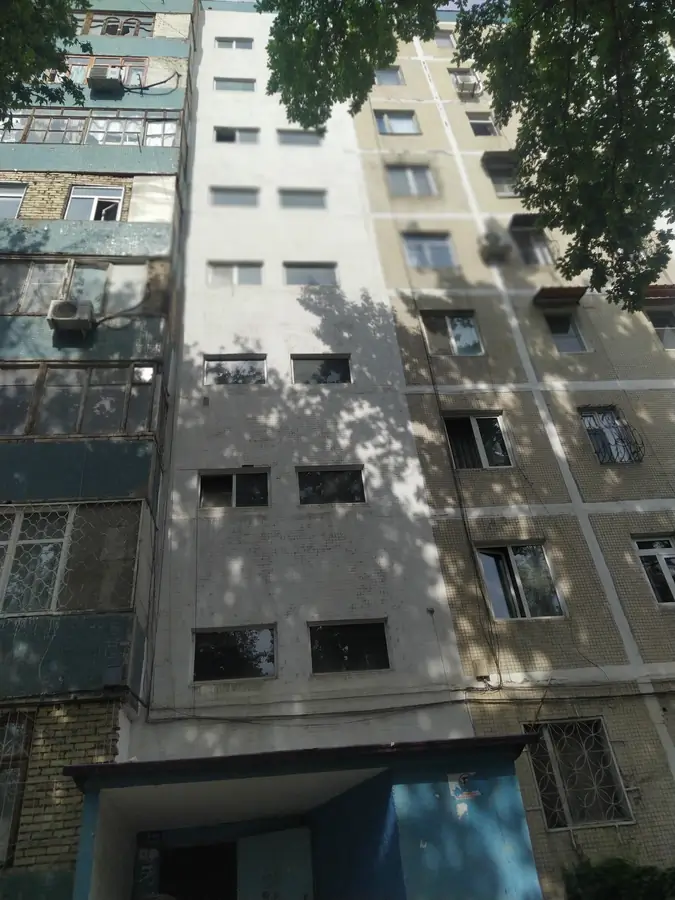 Продается 2-комнатная квартира − 70 м²