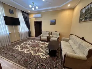 Ijaraga 2 xonali kvartira − 60 m²