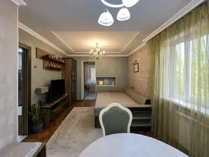 1 xonali kvartira sotiladi − 45 m²