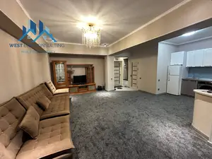Сдается 2-комнатная квартира − 60 м²
