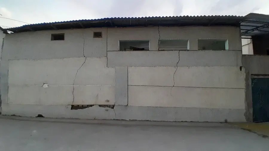 2 qavatli uy sotiladi − 120 m²