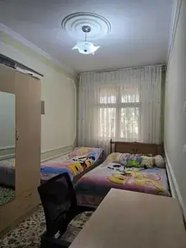 4 xonali kvartira sotiladi − 80 m²