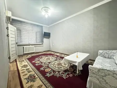 1-комнатная квартира − 30 м², 2/4 этаж