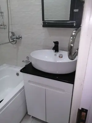 2 xonali kvartira sotiladi − 57 m²