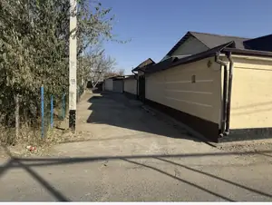 1 qavatli uy − 600 m², 8 sot.