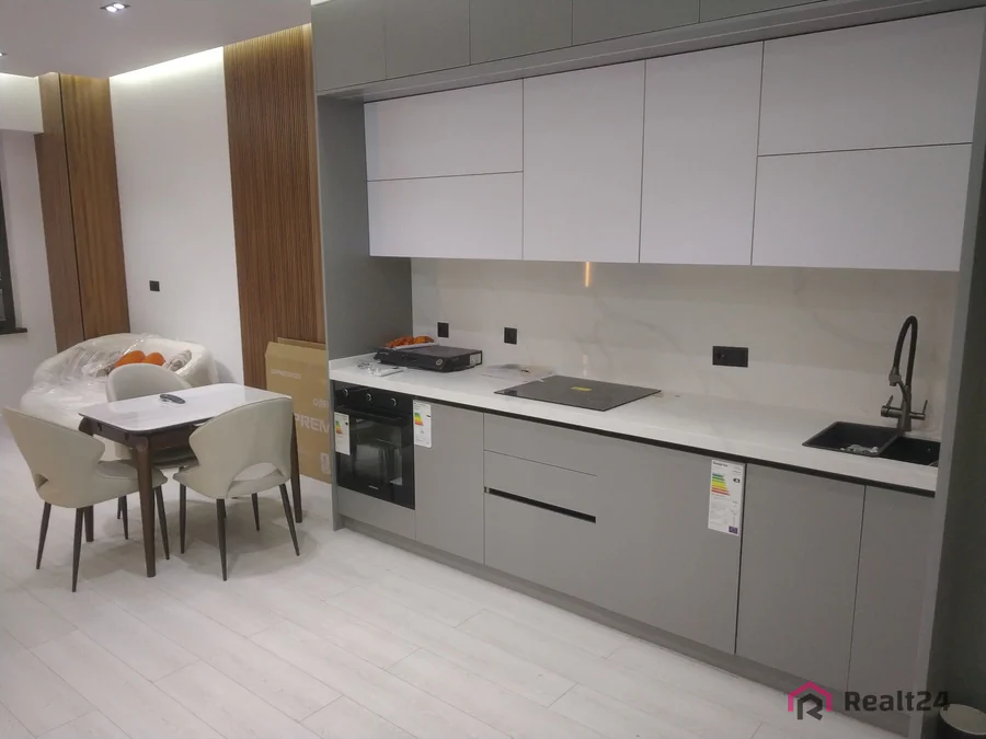 Сдается 2-комнатная квартира − 49 м²
