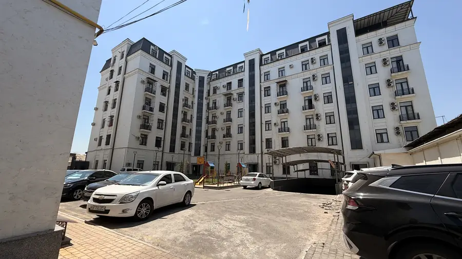 2 xonali kvartira sotiladi − 52 m²