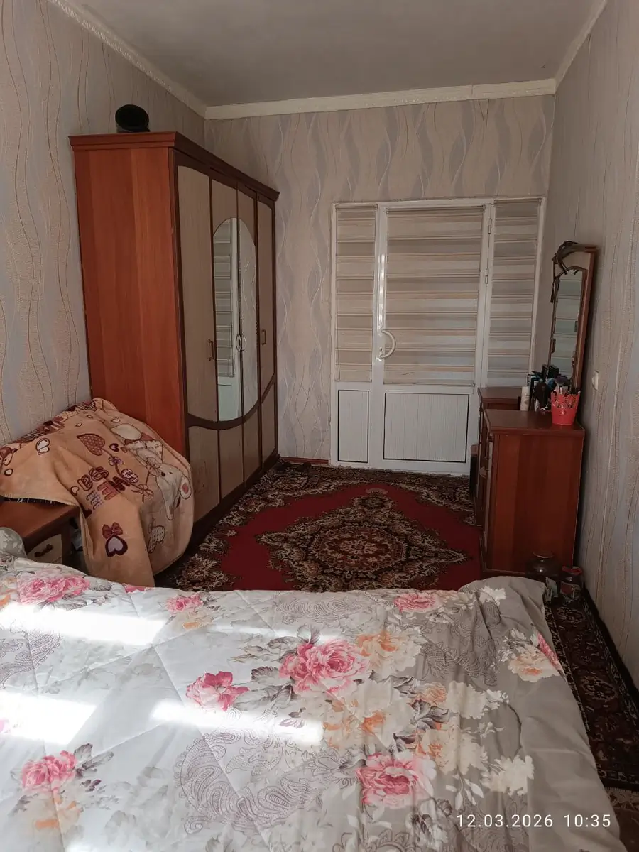 4 xonali kvartira sotiladi − 96 m²
