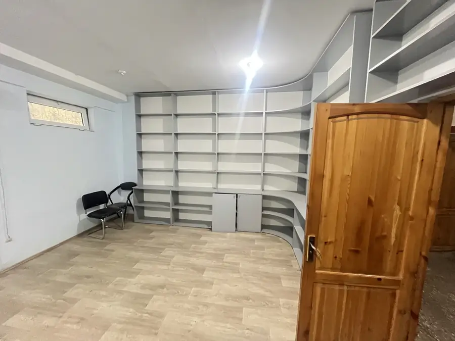 Ijaraga ombor − 1007 m²