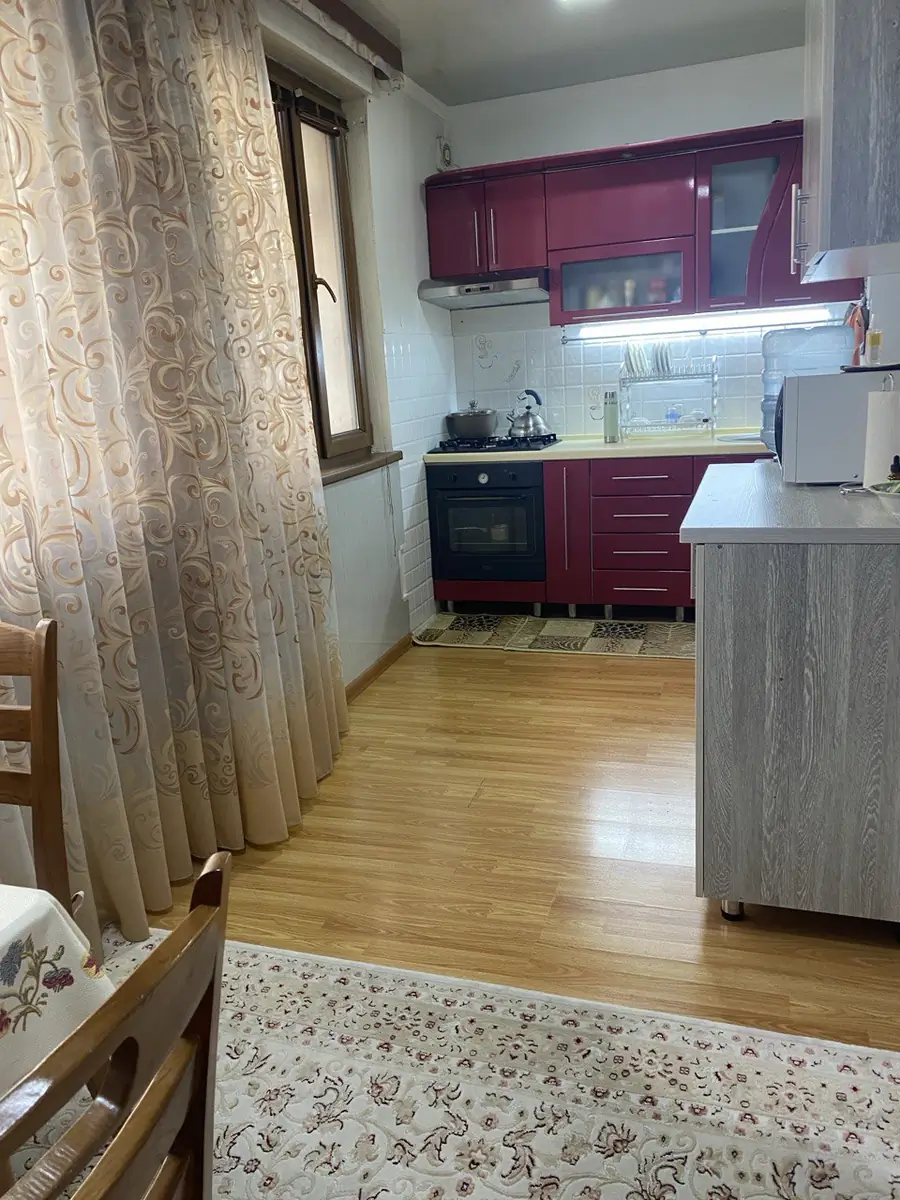 Продается 2-комнатная квартира − 51 м²