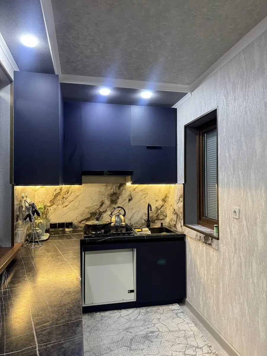 3 xonali kvartira sotiladi − 52 m²