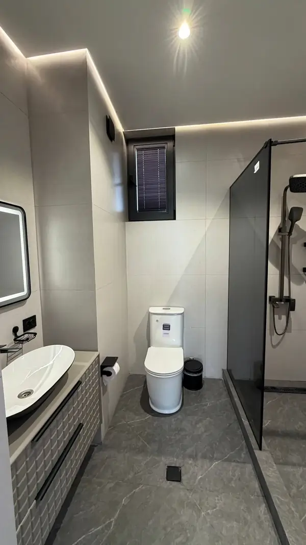 3-этажный дом − 120 м², 1.2 сот.