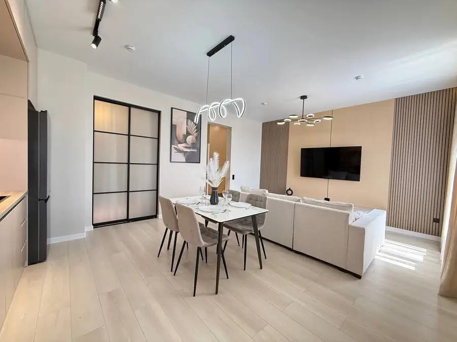 2 xonali kvartira sotiladi − 51 m²