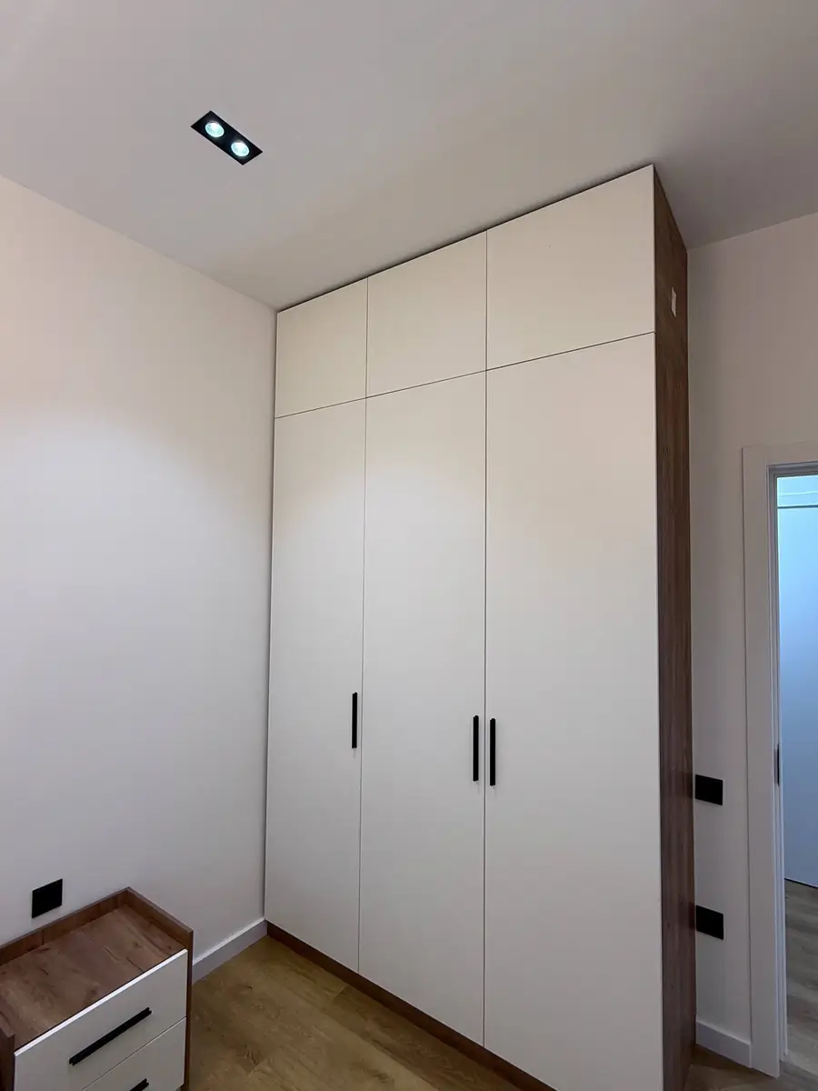 2 xonali kvartira sotiladi − 65 m²